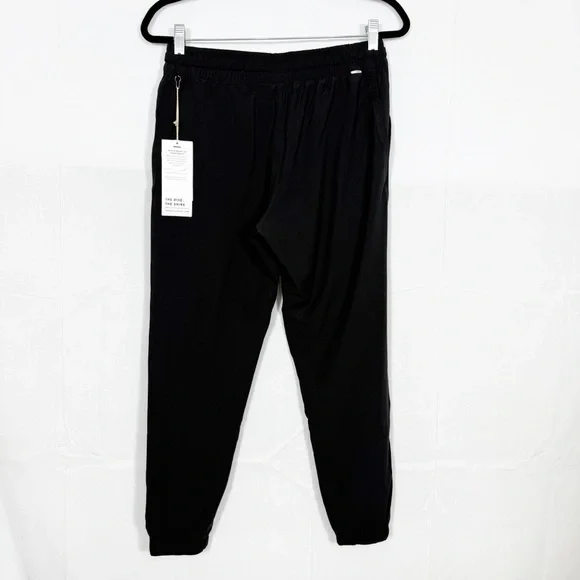 Vuori Weekend Jogger Black - Picture 4 of 11
